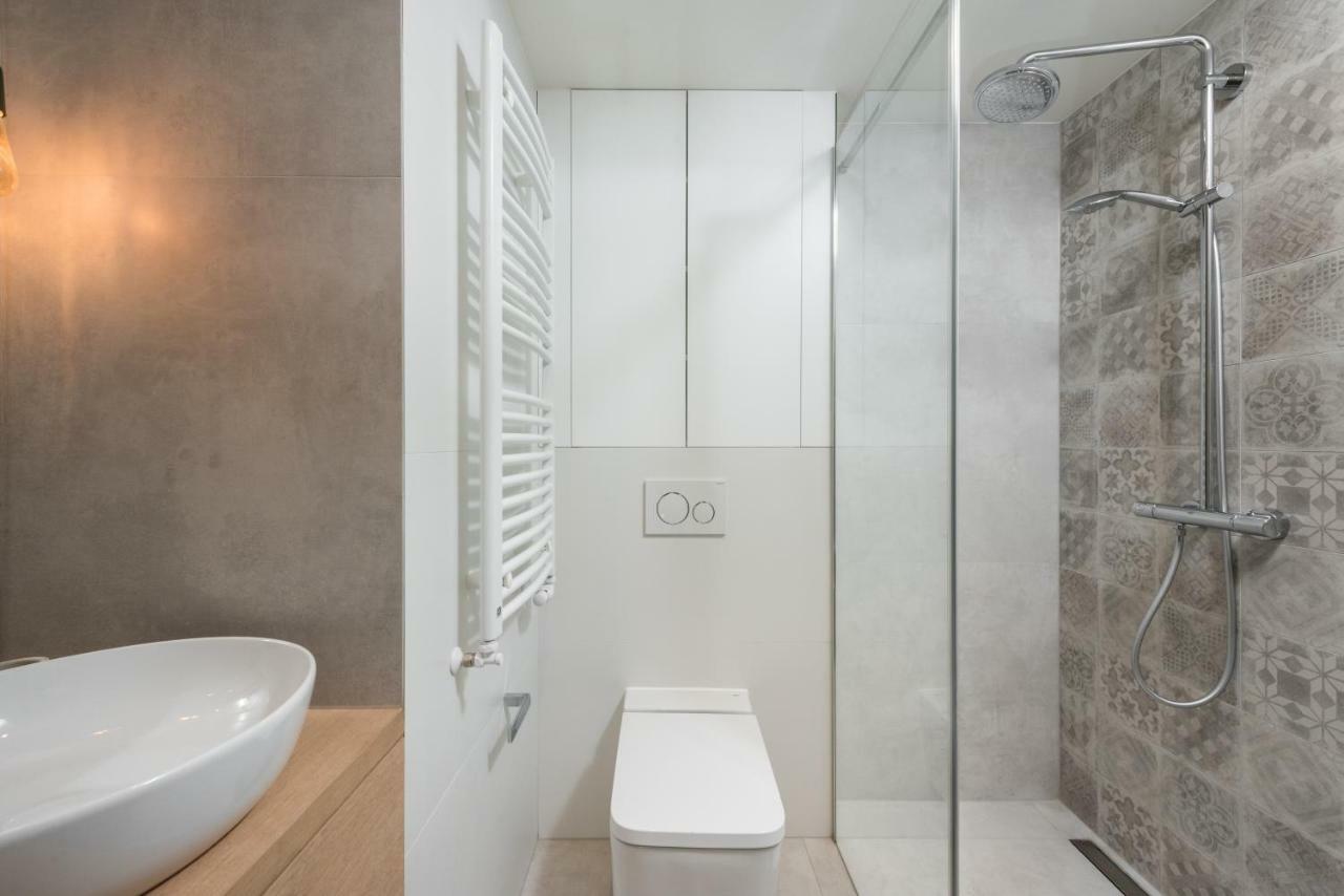 White Room Pilsudskiego 1 Краків Екстер'єр фото