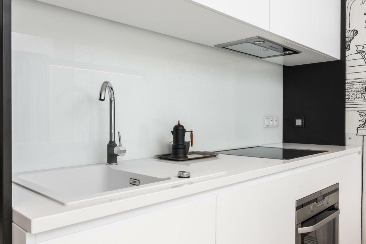 White Room Pilsudskiego 1 Краків Екстер'єр фото